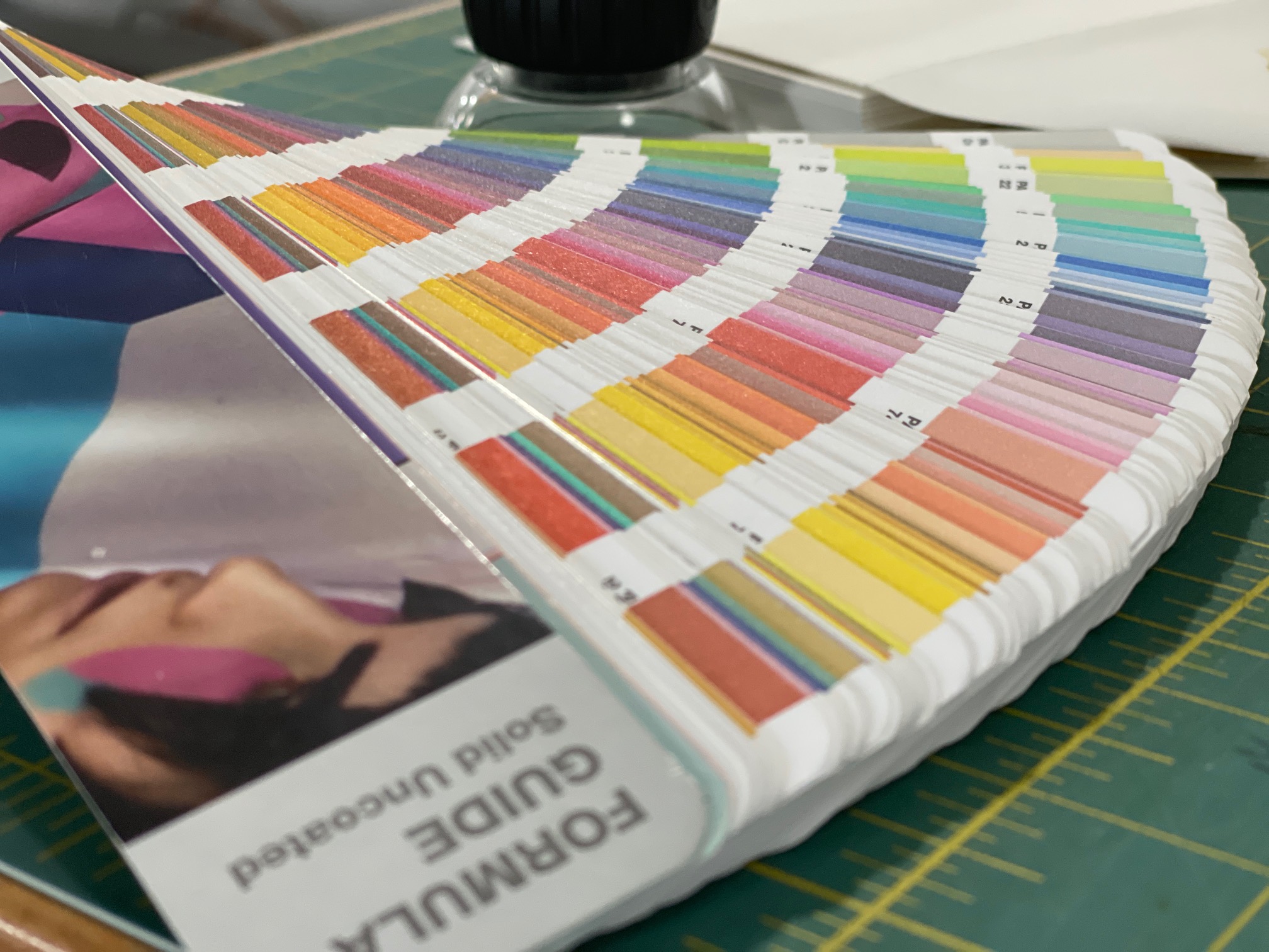 Pantone uncoated color swatch book